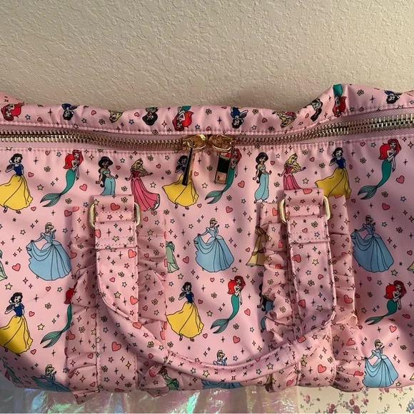 Never Stop Dreaming Duffle Stoney Clover Lane Disney - Picture 16 of 16